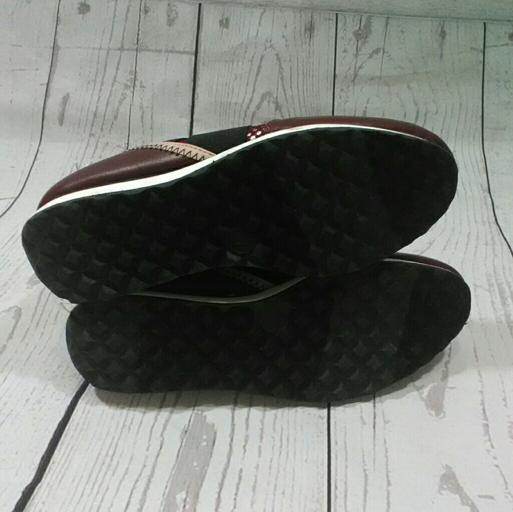 A New Day Deena Burgandy pull on shoes sneakers - Picture 5 of 8